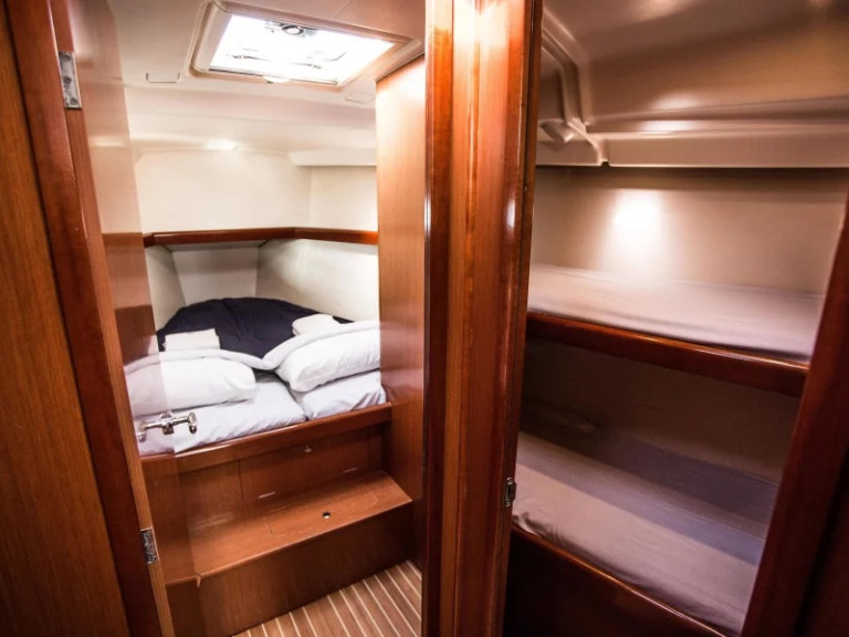 Yacht charter Ormos Panagias cheap Oceanis 43
