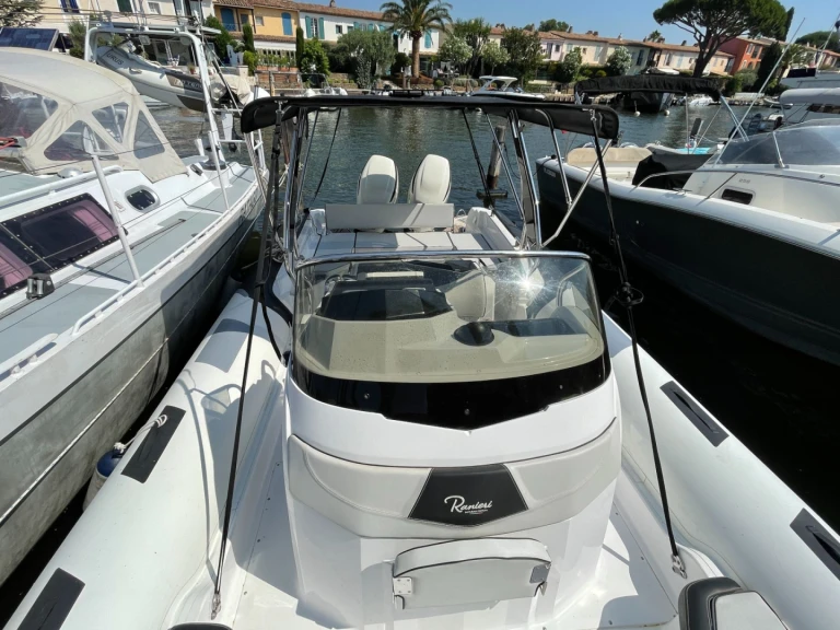 RIB rental in Cogolin - Ranieri International  CAYMAN 31