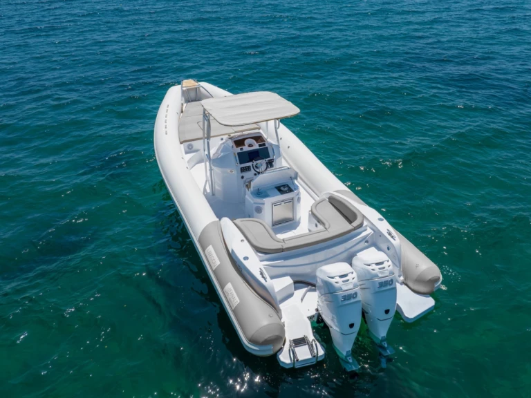 Bareboat Rental RIB U FANALE with a boat licence