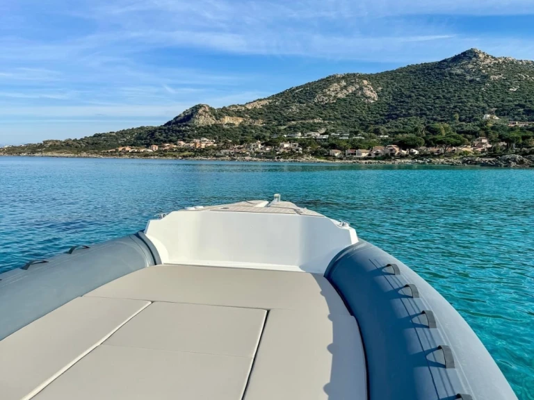 Boat rental Capelli Tempest 900 Luxe in Marine de Sant'Ambrogio on Samboat