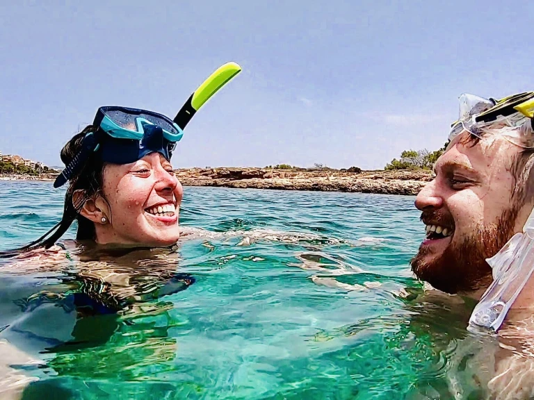 Rent a Quicksilver Activ 755 Open Palma de Mallorca