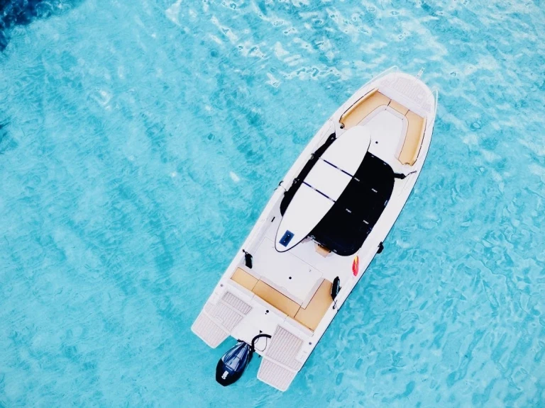 Motorboat for rent Palma de Mallorca at the best price