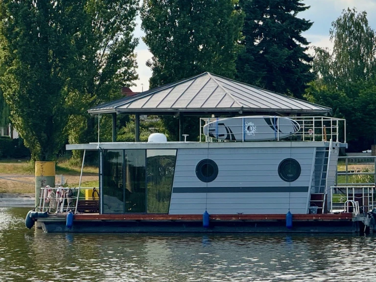 Houseboat for rent Radewege at the best price
