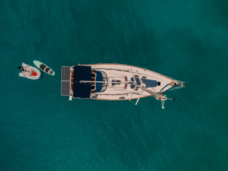 Rent a Bavaria Bavaria 46 Cruiser La Paz