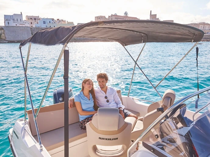 Bareboat Rental Motorboat Quicksilver with a boat licence