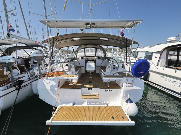 Sailboat for rent Biograd na Moru at the best price