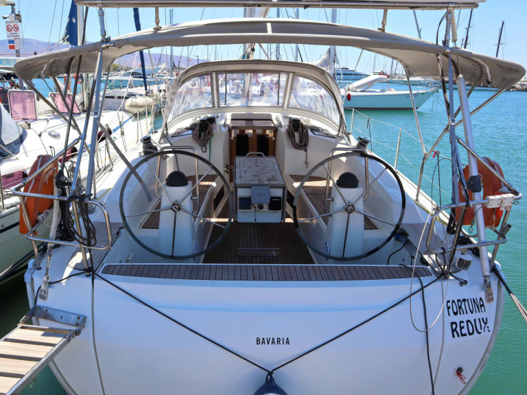 Sailboat rental in Néa Péramos - Bavaria Cruiser 40