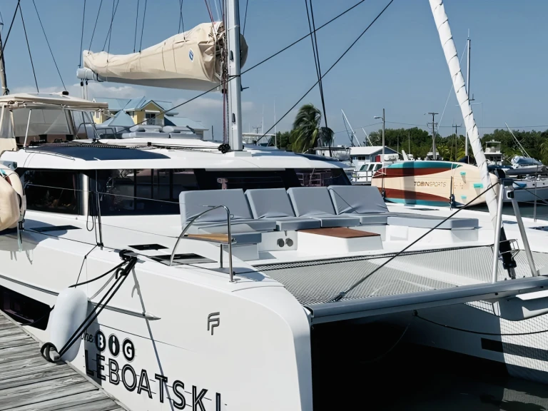 Catamaran rental with or without captain Fountaine Pajot Belize City