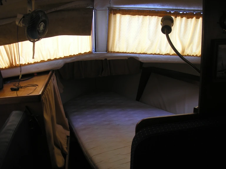 Bareboat Rental Motorboat  with a boat licence