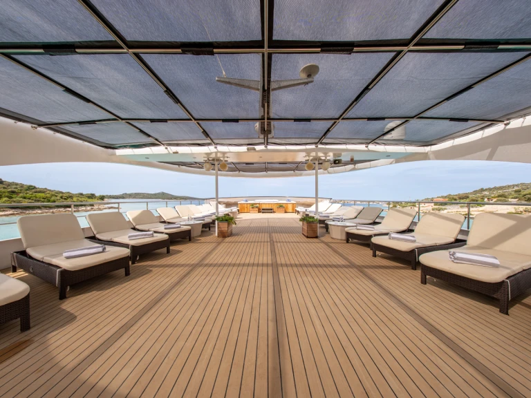 Luxury Yacht for rent Split at the best price
