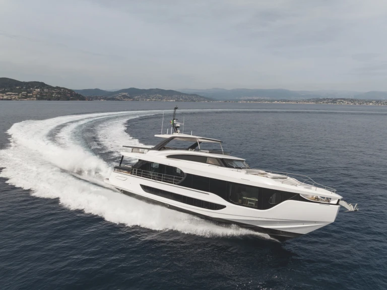 Rent a Azimut Azimut Grande 26M Šibenik