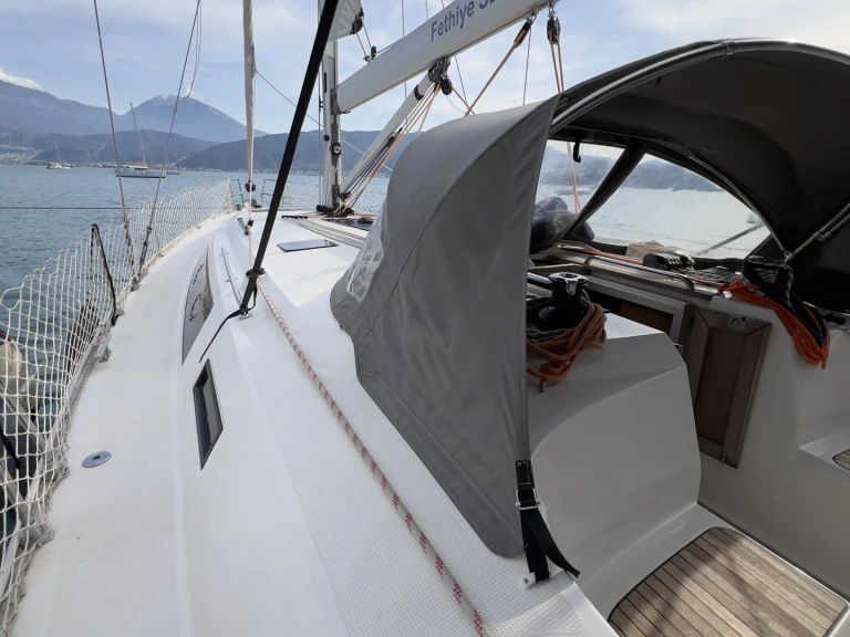 Bareboat Rental Sailboat Bavaria with a boat licence