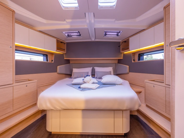 Bareboat Rental Sailboat Dufour with a boat licence