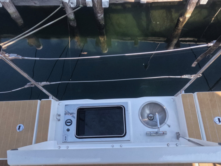 Dufour Dufour 41 in Procida on SamBoat