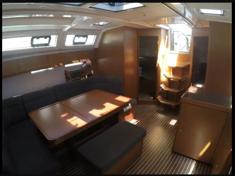 Bavaria Bavaria 46 charter bareboat or captained in  Lefkáda