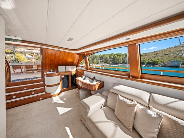 Sailboat rental in Split -  Luxury Sailing Yacht