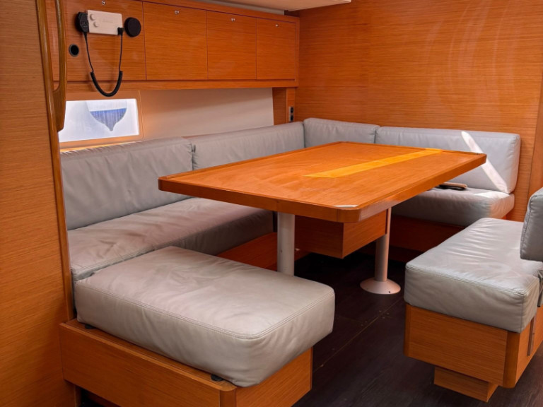 Sailboat for rent Furnari at the best price