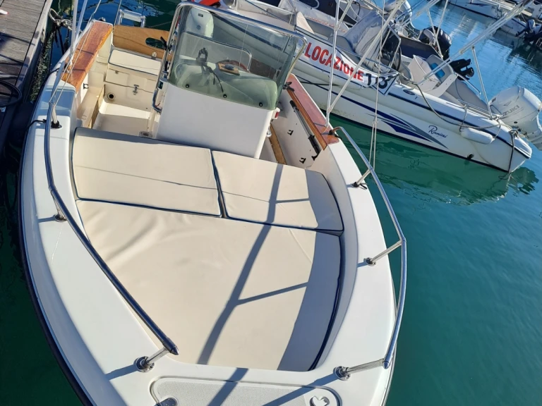 Rent a Ranieri Azzura La Spezia