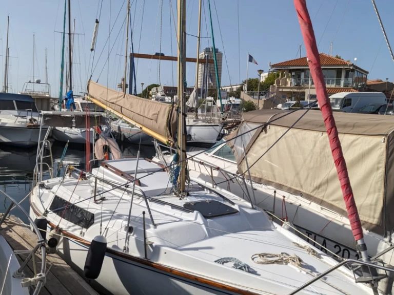 Rent a Edel Edel 4 Port-Saint-Louis-du-Rhône