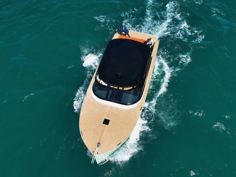 Motorboat rental with or without captain Felix Split