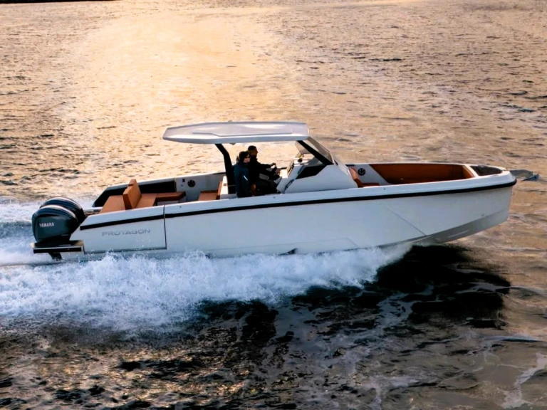 Bareboat Rental Motorboat Protagon with a boat licence