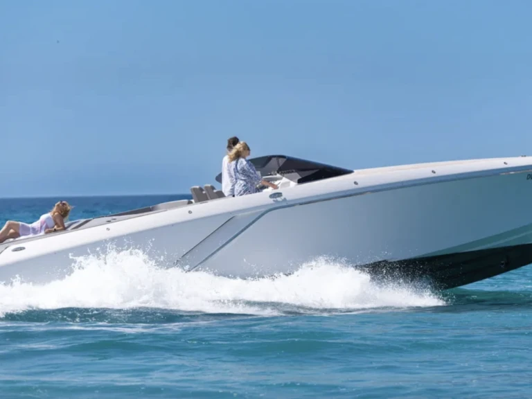 Rent a Frausher Ghost Santa Eulària des Riu