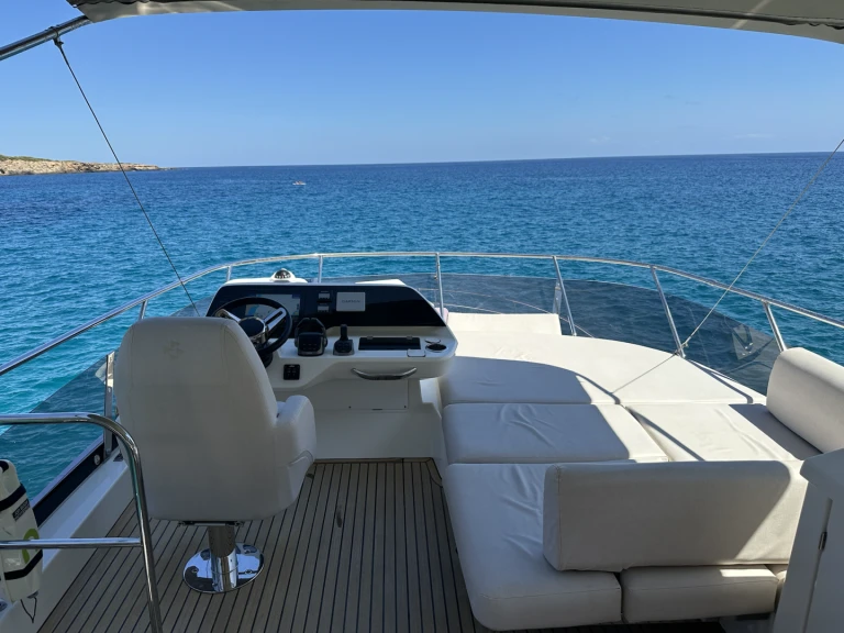Motorboat for rent Santa Eulària des Riu at the best price