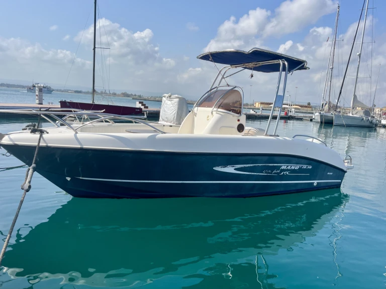 Yacht charter Siracusa cheap Mano Marine 21.50 WA