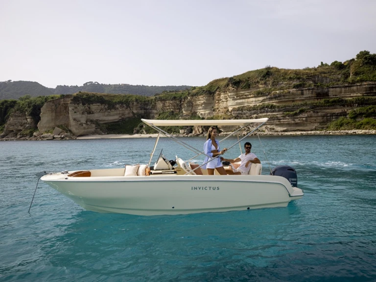 Rent a Invictus  200SX Fornells