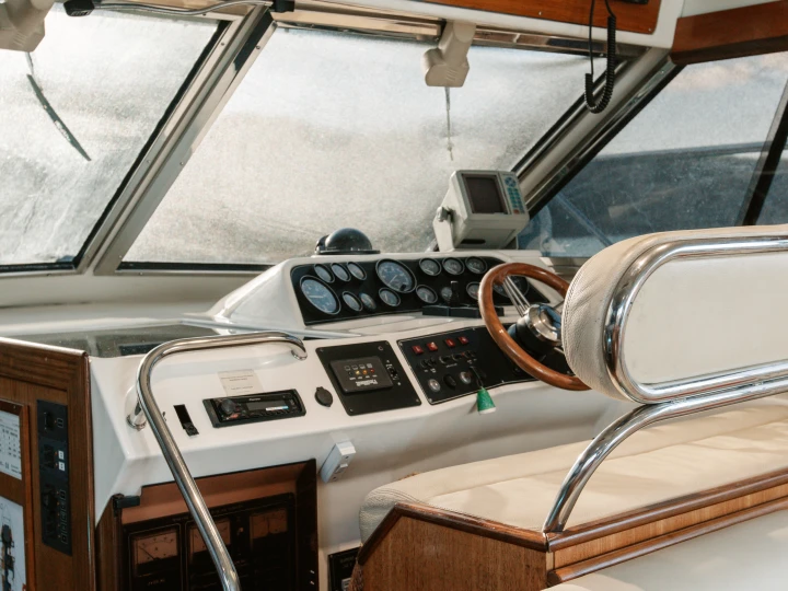 Boat rental Fairline Phantom 42 in Cala en Bosch on Samboat