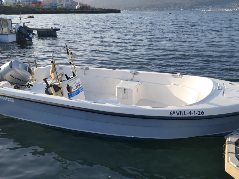 Yacht charter Marín cheap Quicksilver 500 Fish