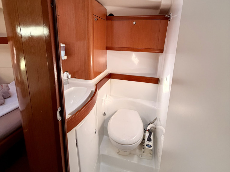 Sailboat for rent Fethiye at the best price