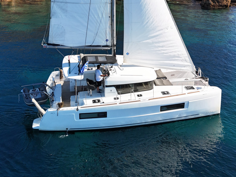 Catamaran for rent Alimos at the best price