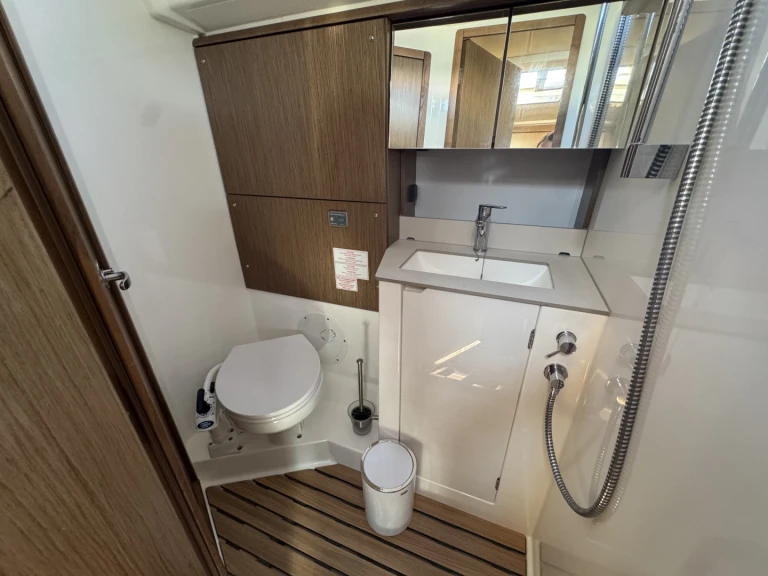 Sailboat rental in Golfo Aranci - Bavaria Cruiser 46