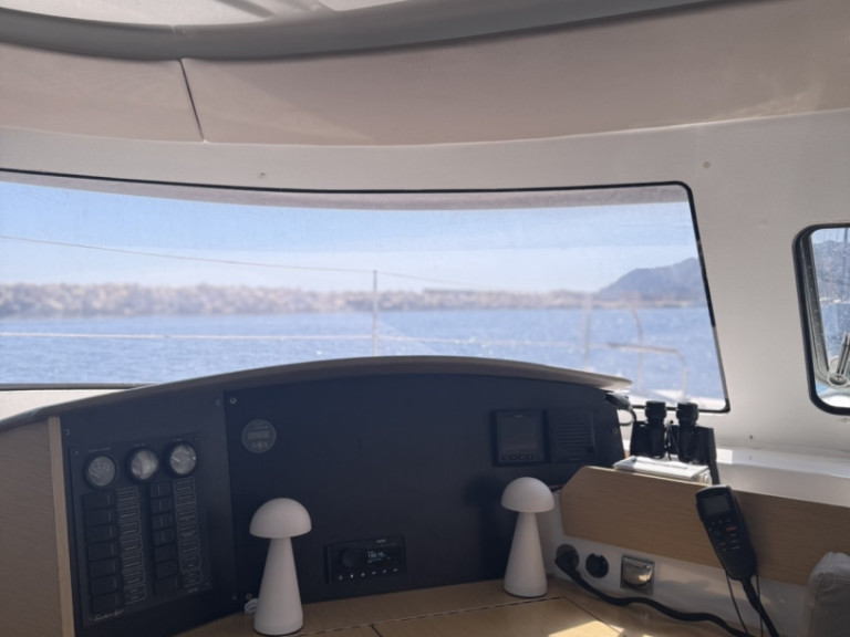 Rent a Fountaine Pajot Lipari 41 Marseille