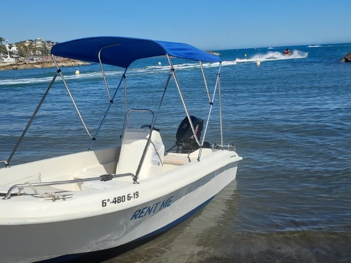 Motorboat for rent Málaga at the best price