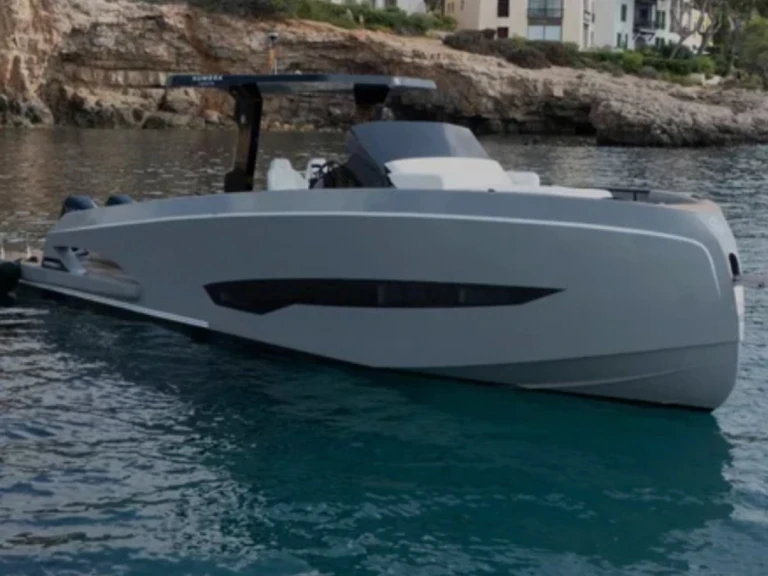 Boat rental KUMBRA Kumbra 34 in Mykonos Port on Samboat