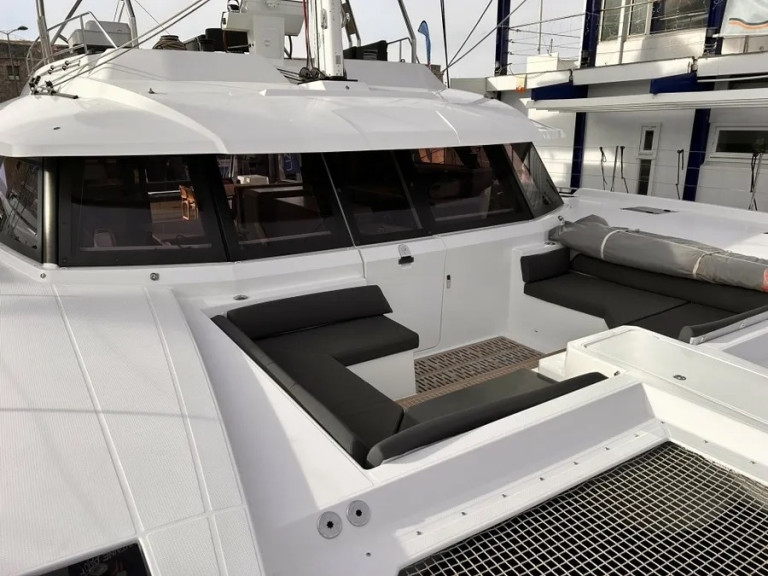 Catamaran rental with or without captain Fountaine Pajot Cogolin