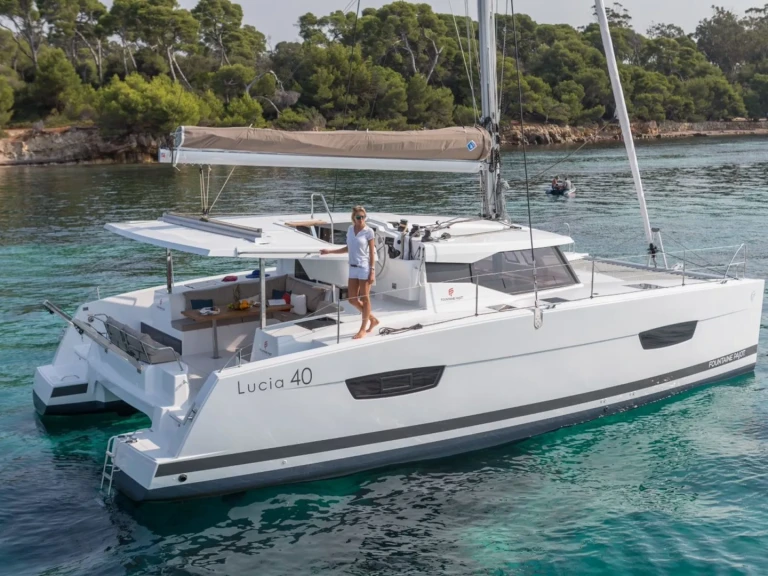 Rent a Fountaine Pajot Lucia 40 (3cab) Cogolin