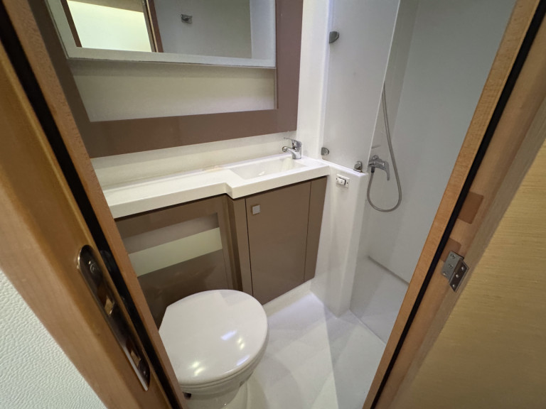 Yacht charter Cogolin cheap Saba 50