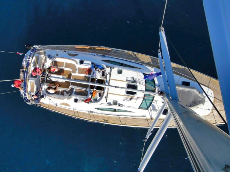 Rent a Jeanneau Sun Odyssey 54 DS Syros Port