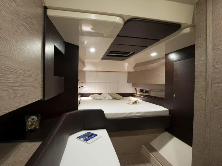 Bareboat Rental RIB Sacs with a boat licence