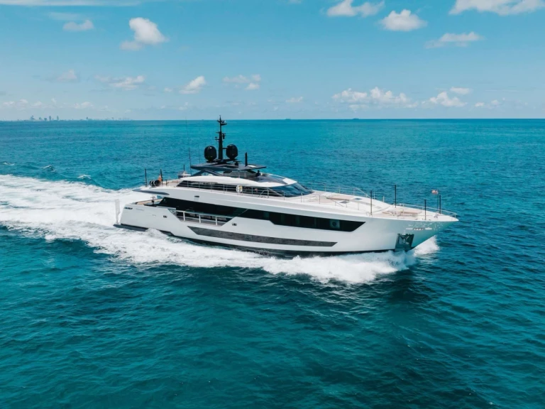 Luxury Yacht rental with or without captain Ferretti Miami