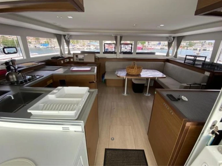 Rent a Lagoon Lagoon 450 Figari