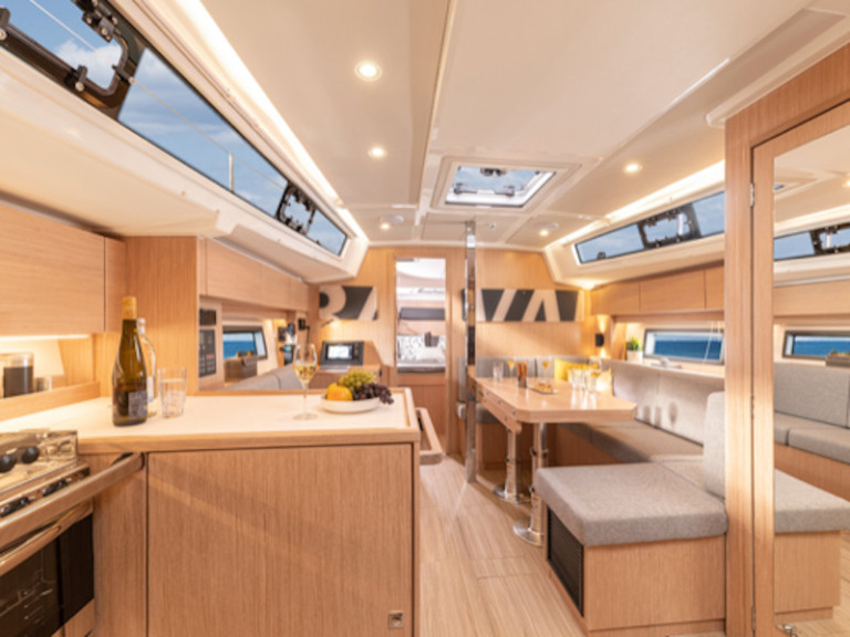 Yacht charter Livorno cheap Bavaria 38 C