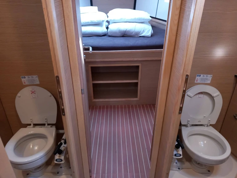 D&D Yacht D&D Kufner 56 - 5 cab charter bareboat or captained in  Trogir