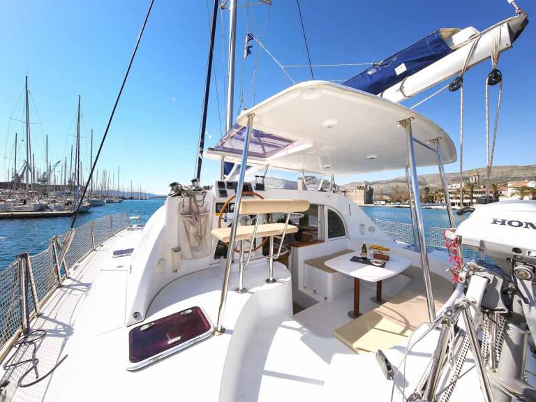 Rent a Lagoon Lagoon 380 S2 Zadar