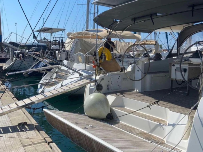 Bareboat Rental Sailboat Bavaria with a boat licence