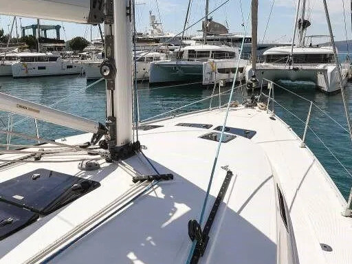 Sailboat rental in Punat - Bavaria Cruiser 45