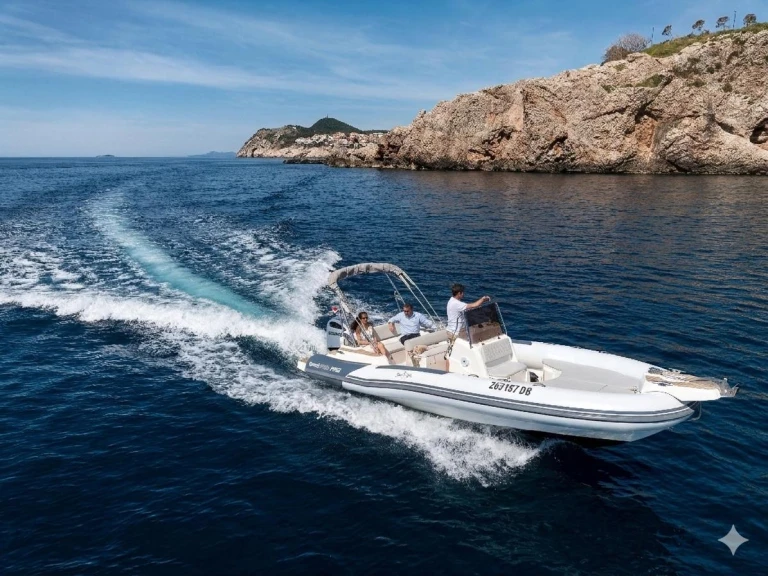 Yacht charter Dubrovnik cheap Dynamic 790 pro